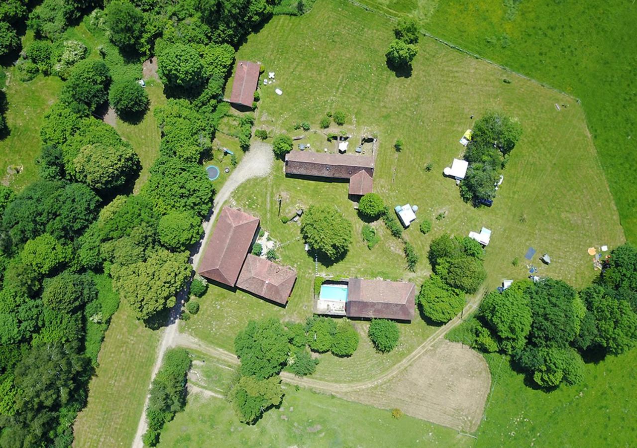 La Rhue Gîtes - Jacuzzi Jumilhac-le-Grand Extérieur photo
